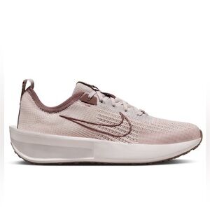 Brand New Nike women shoes size 8